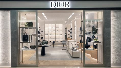 El Palacio de Hierro’s new Dior store in Guadalajara .